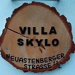 Skylo Villa *