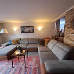 Skylo Villa *