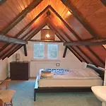 Skylo Villa